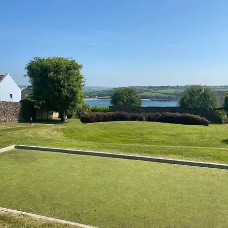 Bayview Costal Retreat Villa